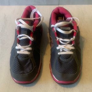 Nike Dual Fusion Run Pink and Gray Lace Up Mesh Slip On Athletic Shoes Size 5.5